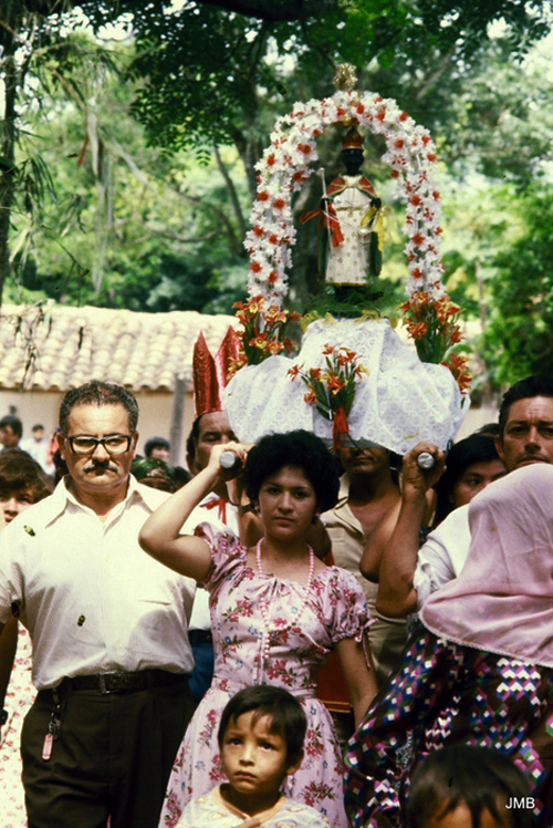 AÑO 1980 - COLOR - VIDA CAMPESINA EN PARAGUAY (JOSÉ MARÍA BLANCH)